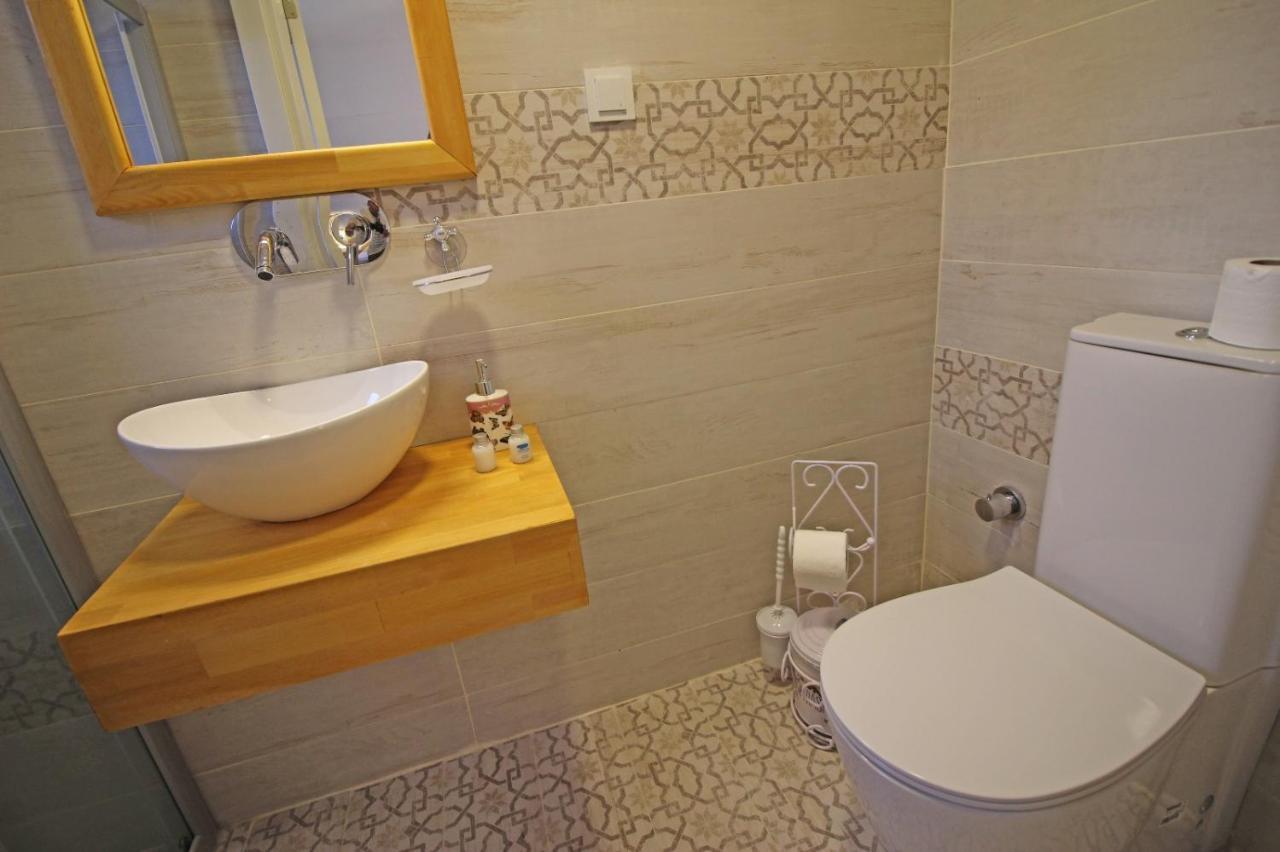 Adadayiz Otel Бозджаада Екстериор снимка
